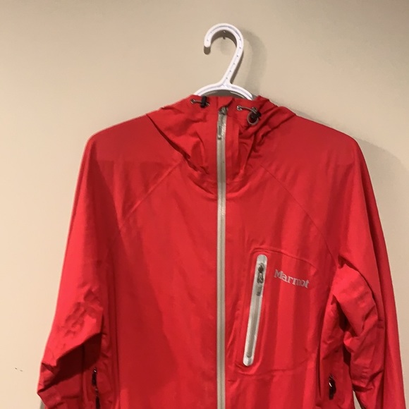 Marmot Red Windbreaker - Women’s Size Medium - Picture 3 of 8
